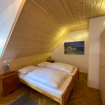 Rauraklalm Bed & Breakfast *